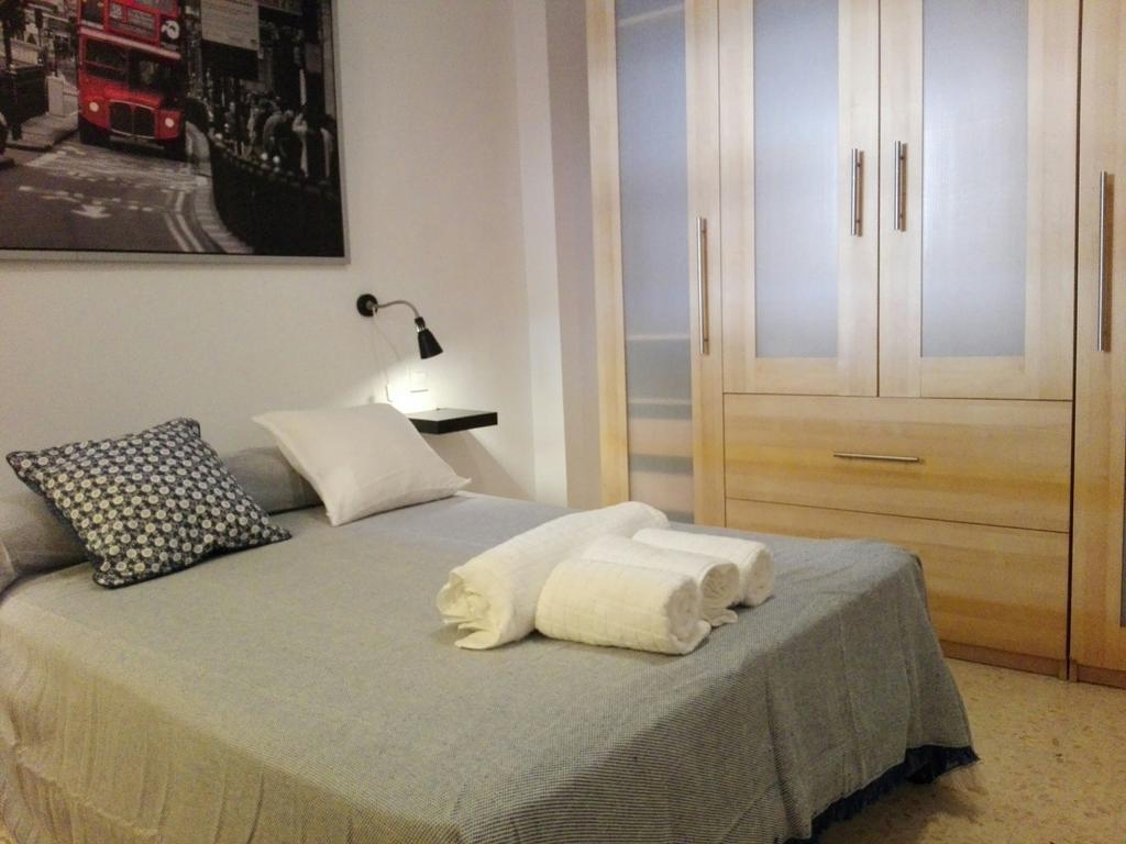 Duplex En Corral De Vecinos San Bernardo Apartman Sevilla Kültér fotó