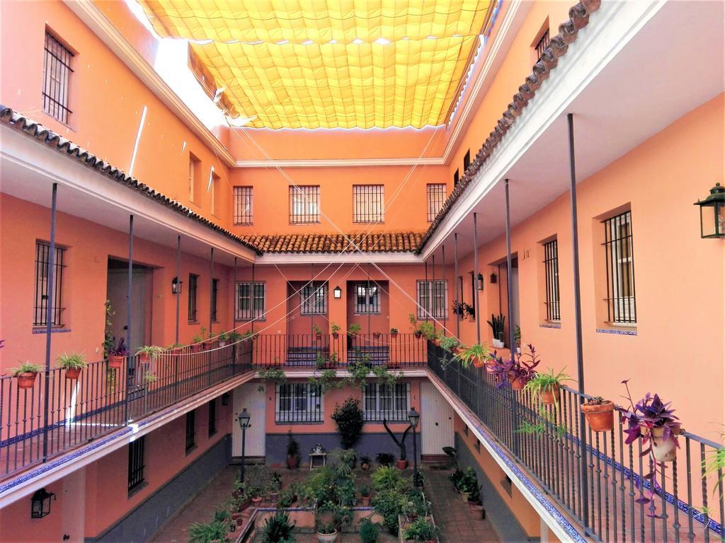 Duplex En Corral De Vecinos San Bernardo Apartman Sevilla Kültér fotó