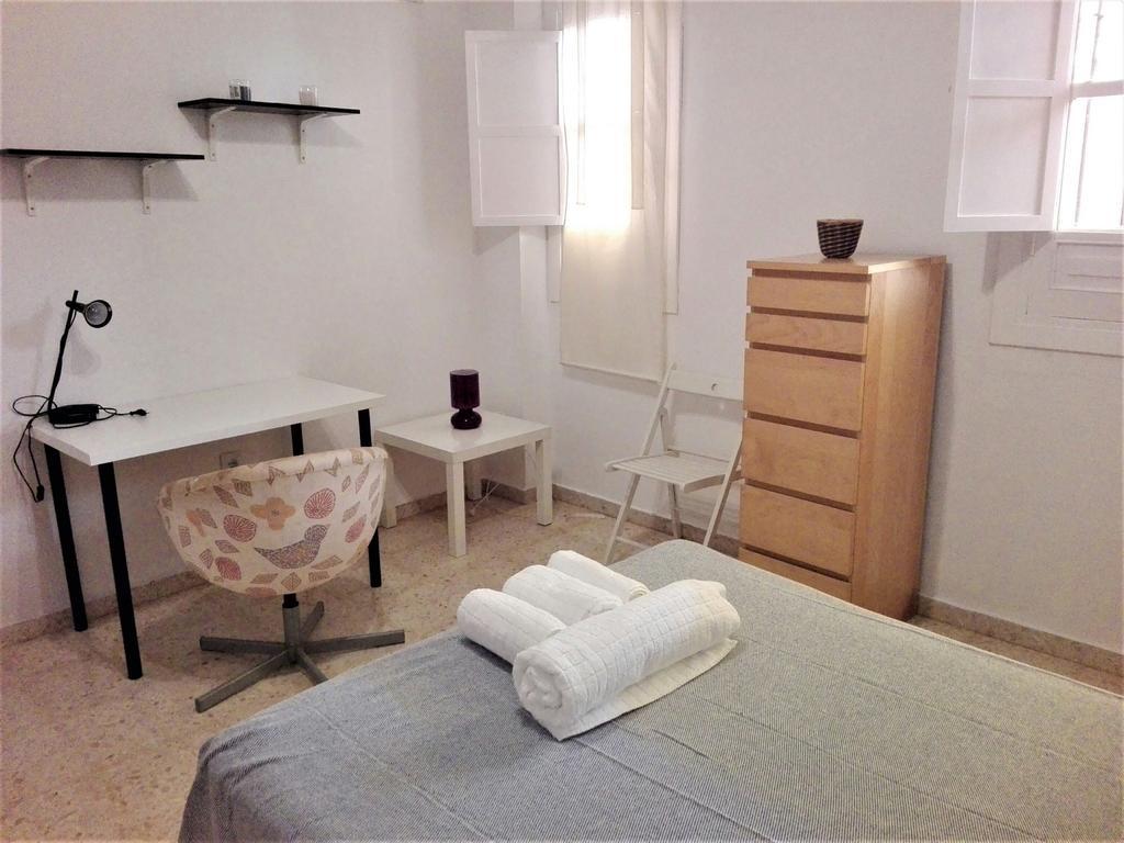 Duplex En Corral De Vecinos San Bernardo Apartman Sevilla Kültér fotó