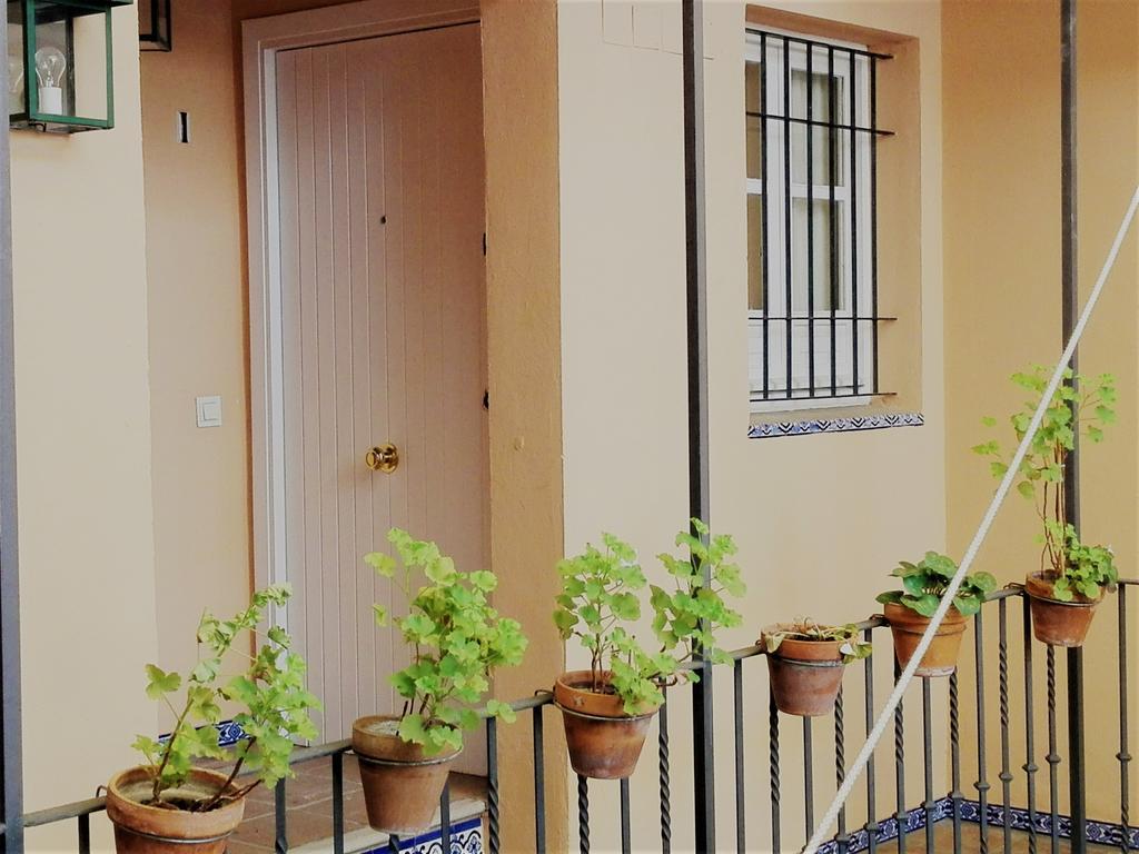 Duplex En Corral De Vecinos San Bernardo Apartman Sevilla Kültér fotó
