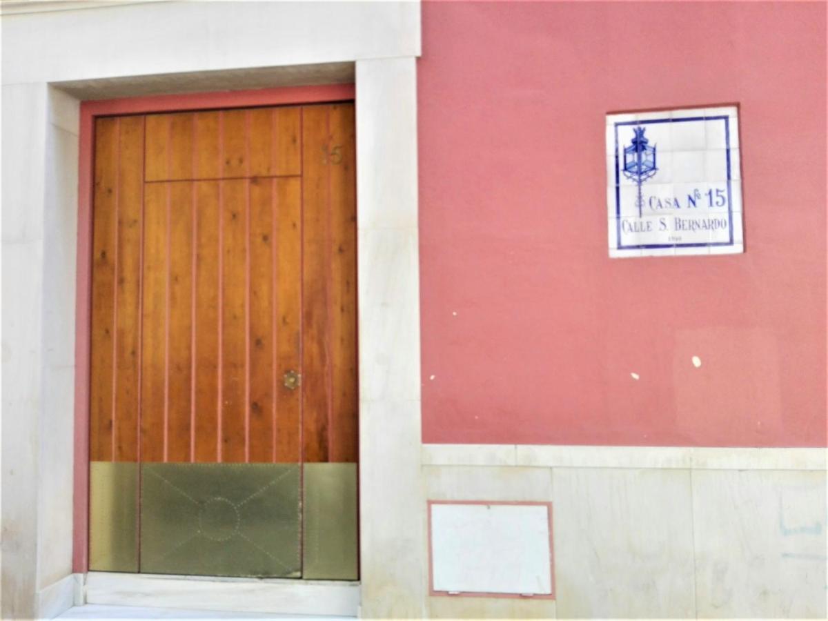 Duplex En Corral De Vecinos San Bernardo Apartman Sevilla Kültér fotó